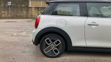 MINI Hatchback 135kW Cooper S Level 1 33kWh 3dr Auto Electric Hatchback